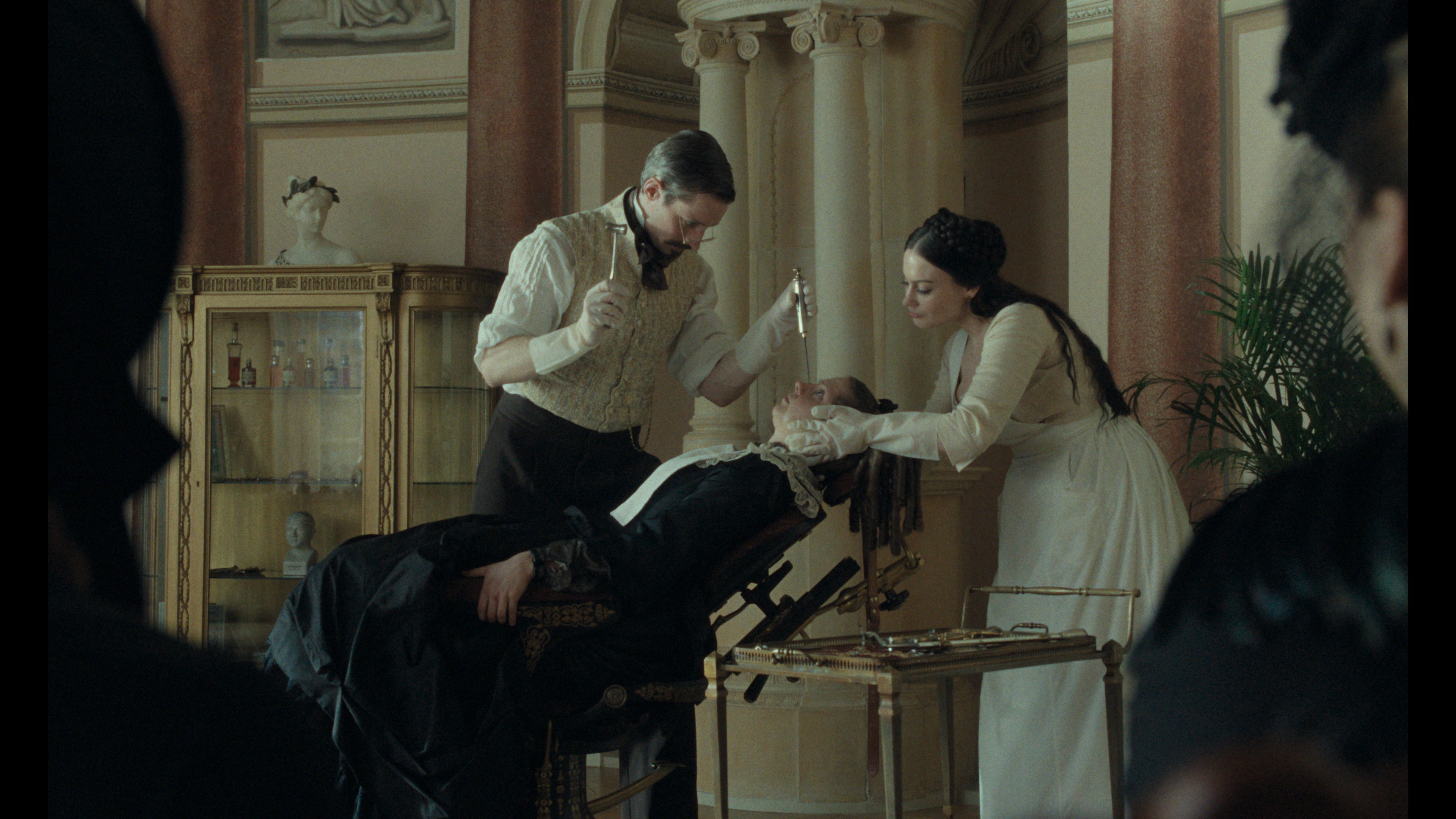 Sinemada Mükemmel Beden Mitleri: Yetersizlik Hikâyeleri Neden Yeniden Anlatılıyor?